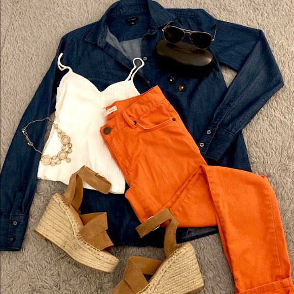 XS Ann Taylor Navy Denim Button Up - Picture 1 of 4